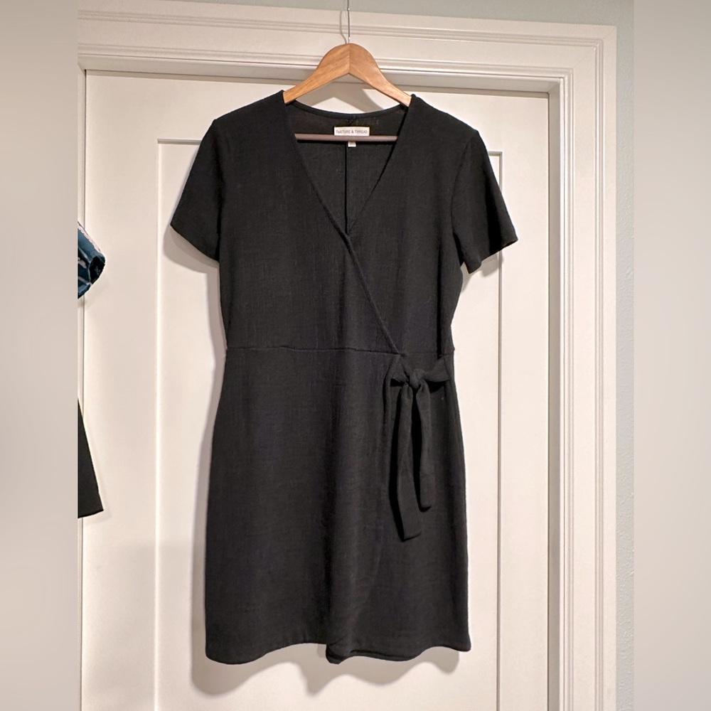 Madewell Texture & Thread Short-Sleeve Side-Tie Dress, black, size medium